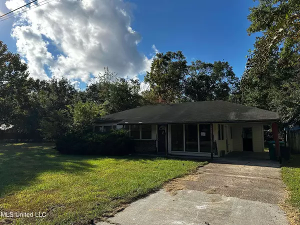 2312 Seneca Avenue, Pascagoula, MS 39567