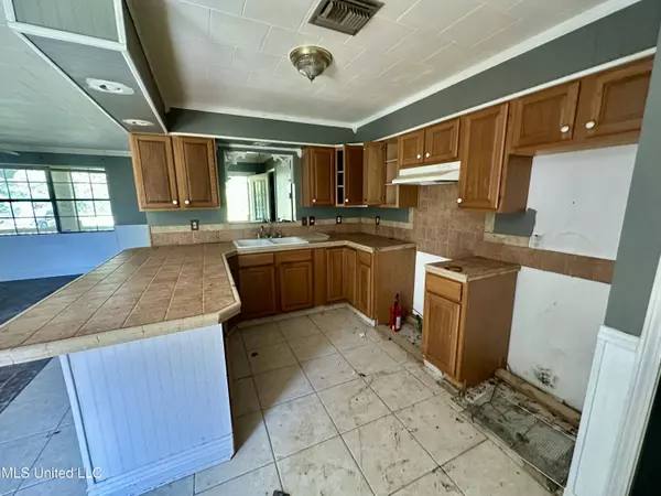 16017 12th Street, Pearlington, MS 39572