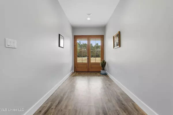 92 Sam Davis Drive, Perkinston, MS 39573