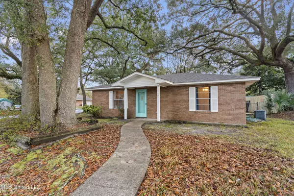 122 Shady Grove Avenue, Long Beach, MS 39560