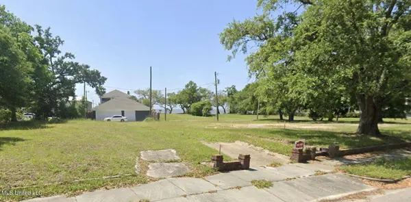 615 2nd Street, Gulfport, MS 39501