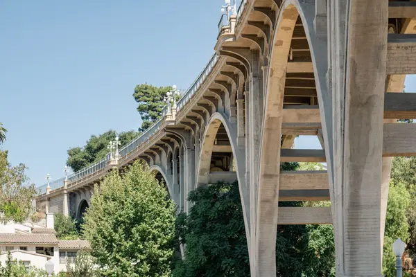 pasadena bridge