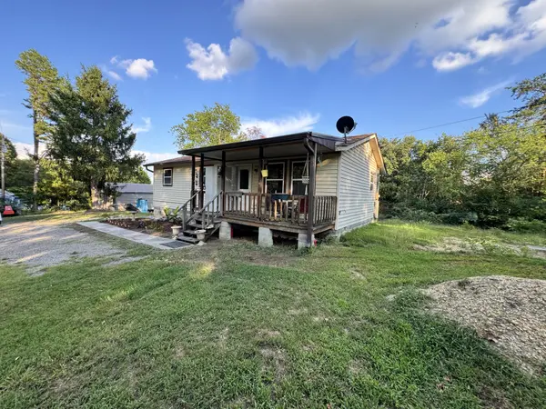 727 IC King Rd, Seymour, TN 37865-3103