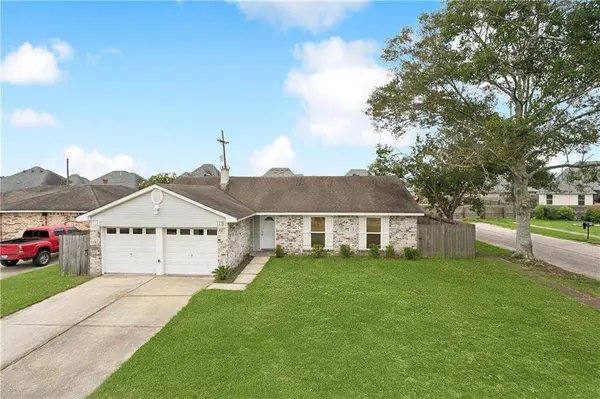 151 DEFIANCE DR, Slidell, LA 70458