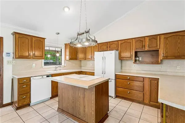 27200 HELTEMES LN, Lacombe, LA 70445