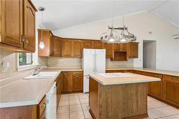 27200 HELTEMES LN, Lacombe, LA 70445