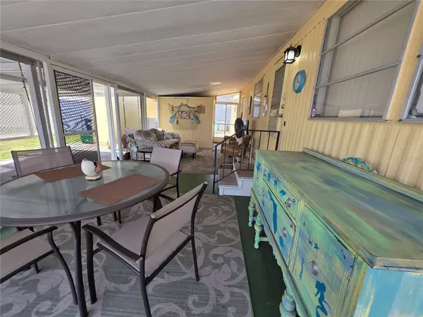 1110 49TH AVE DR W, Bradenton, FL 34207