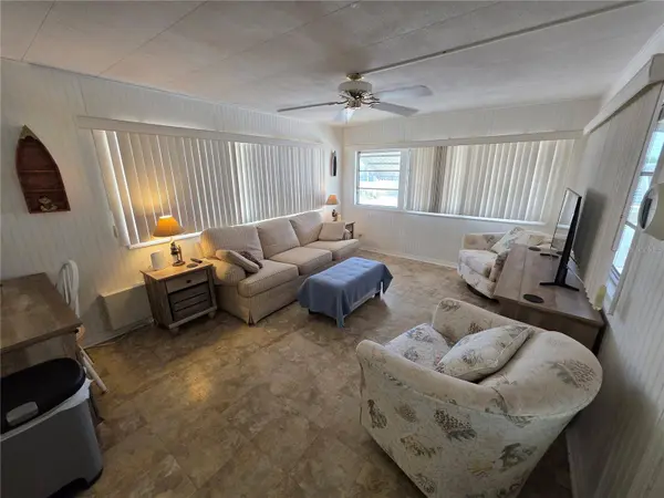 1110 49TH AVE DR W, Bradenton, FL 34207