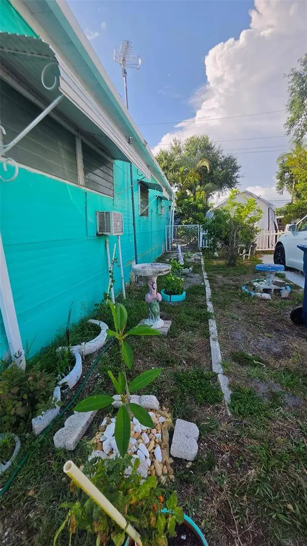 609 50TH AVE W, Bradenton, FL 34207