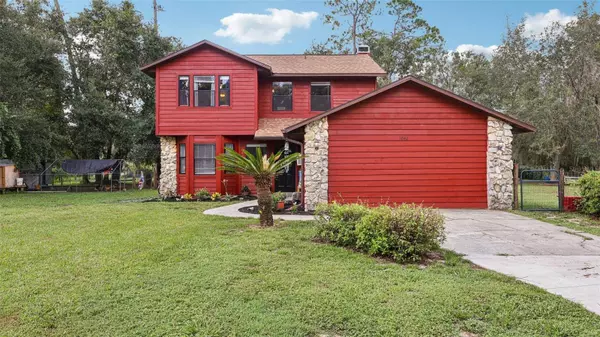 3040 GRIFFIN VIEW DR, Lady Lake, FL 32159