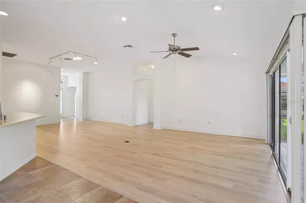 1264 NILES CT, The Villages, FL 32162