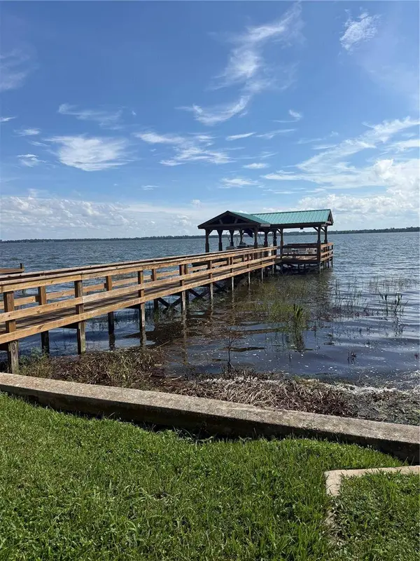 722 LAKE DORA DR, Tavares, FL 32778