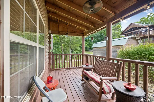 369 Oak Lake DR, Sevierville, TN 37876
