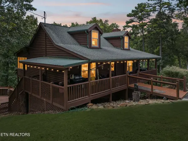 369 Oak Lake DR, Sevierville, TN 37876