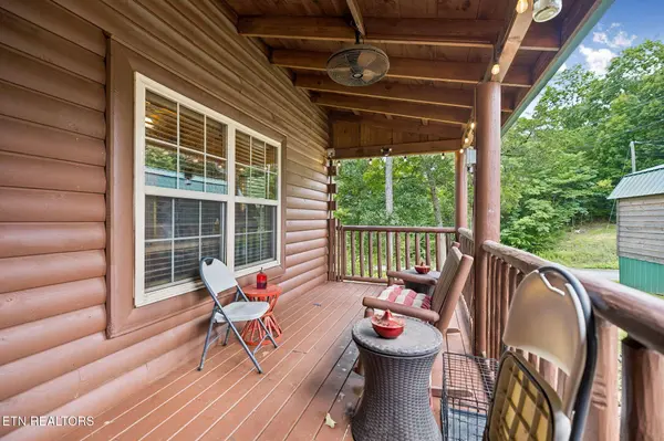 369 Oak Lake DR, Sevierville, TN 37876