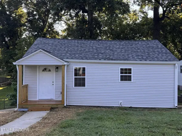 3416 Oak Grove St, Knoxville, TN 37920