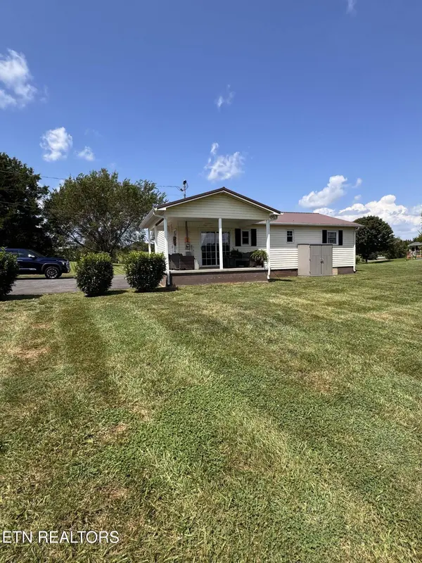 2055 Boyds Creek Hwy, Sevierville, TN 37876