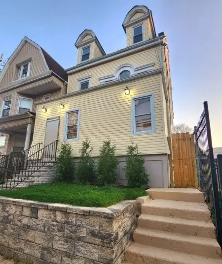 350 13th Ave #2, Newark, NJ 07103-3796