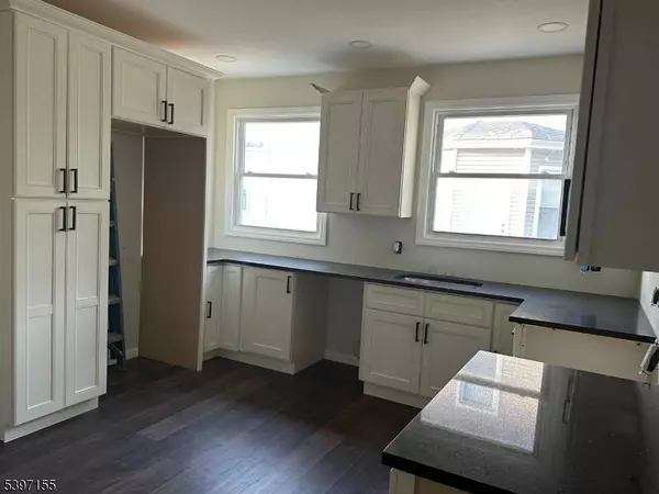 92 Harrison Pl #1, Irvington Twp., NJ 07111