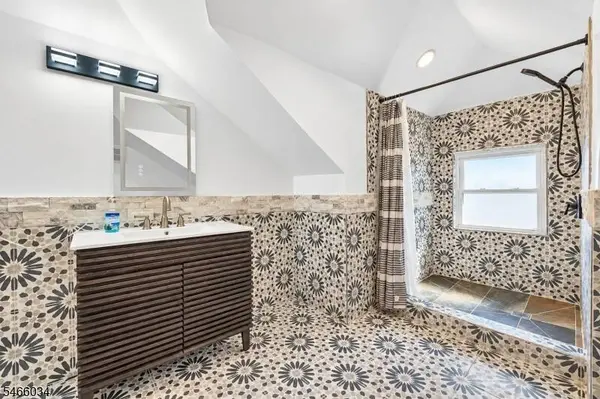 34 Lehigh Ave #2, Newark City, NJ 07112