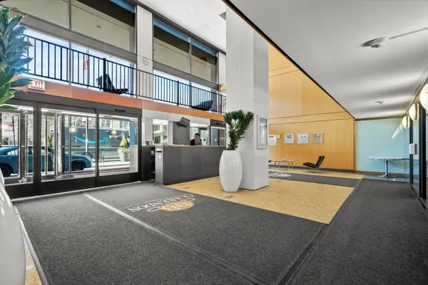 4343 N Clarendon AVE #2210, Chicago, IL 60613