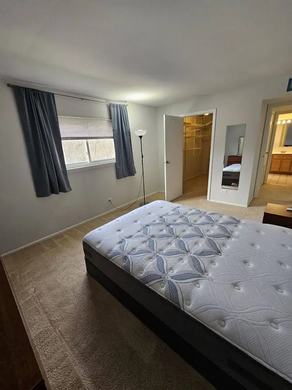 12 B Kingery Quarter Road #208, Willowbrook, IL 60527