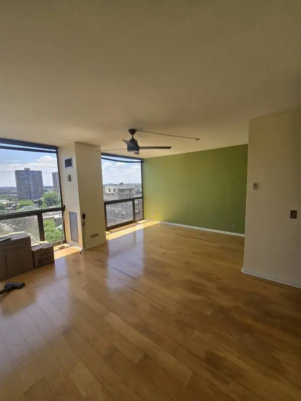 4343 N CLARENDON Avenue #1301, Chicago, IL 60613