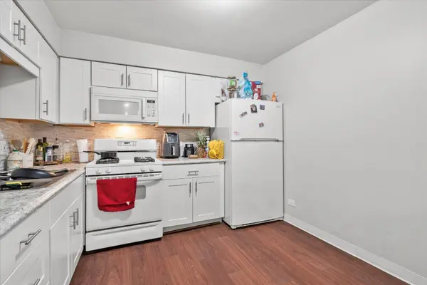 6670 S BRAINARD AVE #303, Countryside, IL 60525