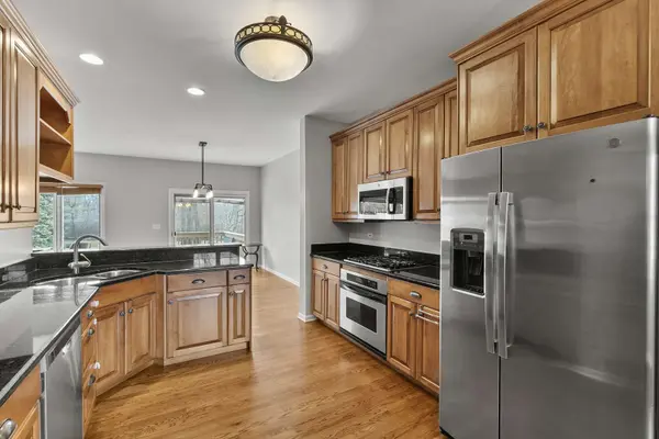 217 Winding Trails DR, Willow Springs, IL 60480