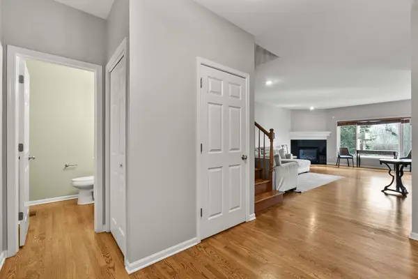 217 Winding Trails Drive, Willow Springs, IL 60480