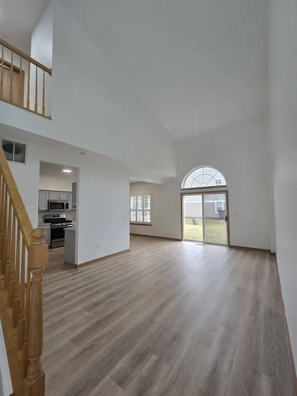 4135 Oak Tree LN #4135, Plainfield, IL 60586