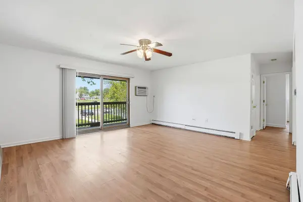 7413 Brookdale Drive #212, Darien, IL 60561