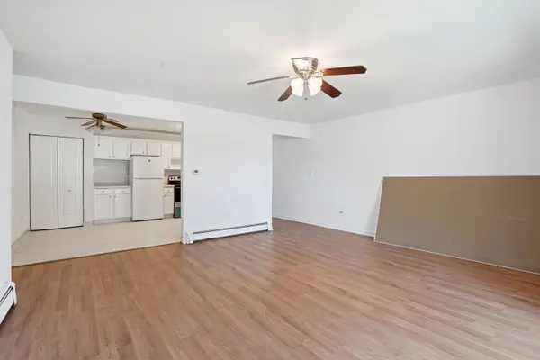7413 Brookdale Drive #212, Darien, IL 60561