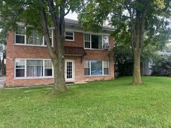 1407 Roosevelt Road #2C, Wheaton, IL 60187