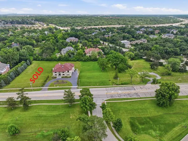 6423 S County Line RD, Burr Ridge, IL 60527