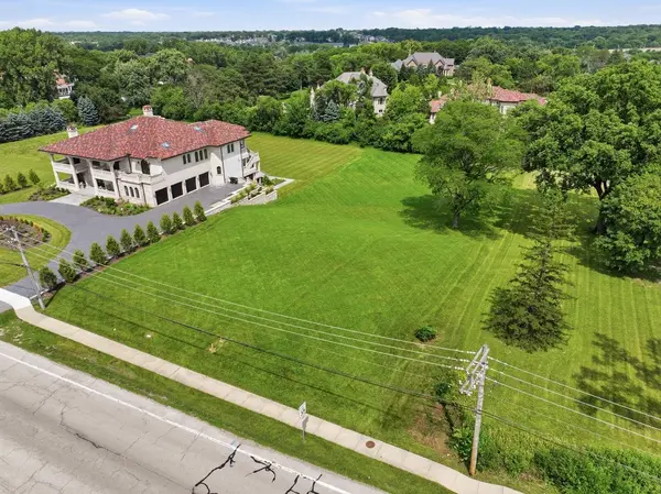 6423 S County Line RD, Burr Ridge, IL 60527