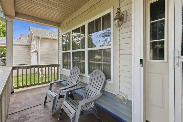 3335 Silver City CT, Montgomery, IL 60538