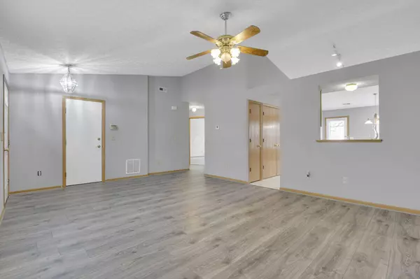 7050 Weurful Drive, Canal Winchester, OH 43110