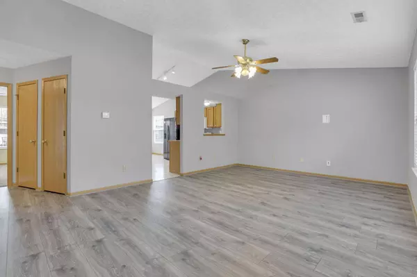 7050 Weurful Drive, Canal Winchester, OH 43110