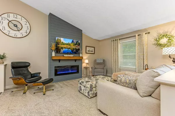 6165 Bay Brook Drive, Canal Winchester, OH 43110