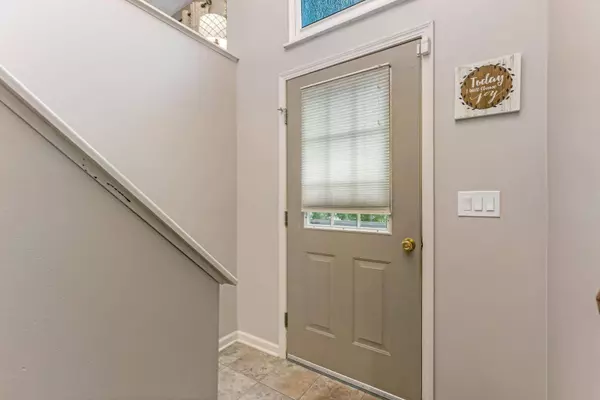 6165 Bay Brook Drive, Canal Winchester, OH 43110