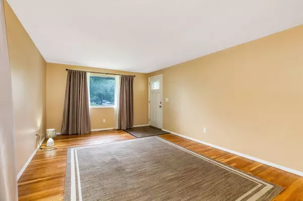 6280 Chelmsford Square, Columbus, OH 43229