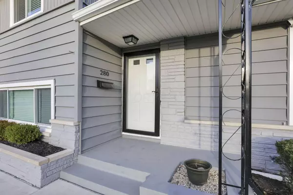 280 Woodsview Drive, Canal Winchester, OH 43110