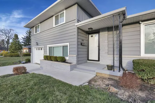 280 Woodsview Drive, Canal Winchester, OH 43110