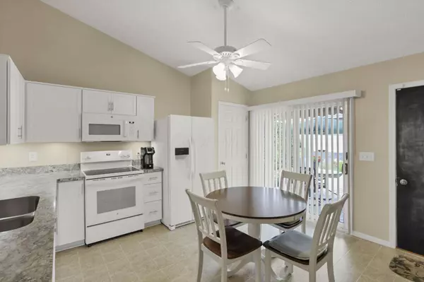 3991 Shannon Green Drive #152, Canal Winchester, OH 43110