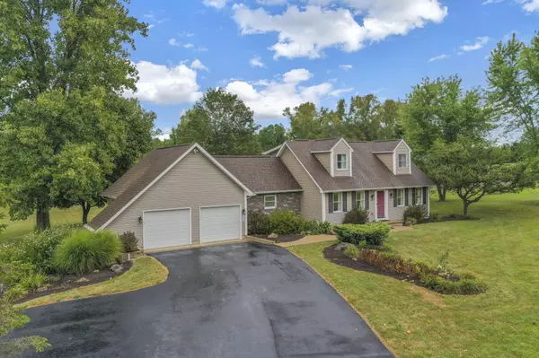 534 Coonpath Road, Lancaster, OH 43130