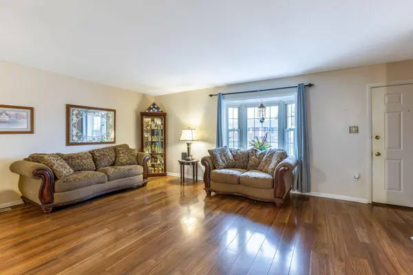 5220 Edgeview Road, Columbus, OH 43207