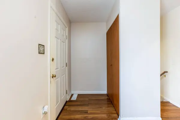 5220 Edgeview Road, Columbus, OH 43207