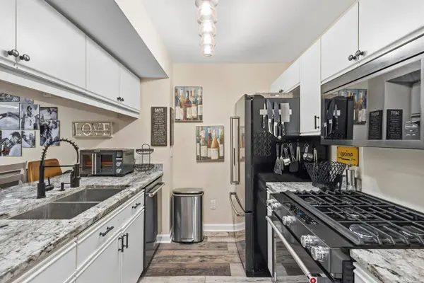 2101 Tamarin Drive #11B, Columbus, OH 43235