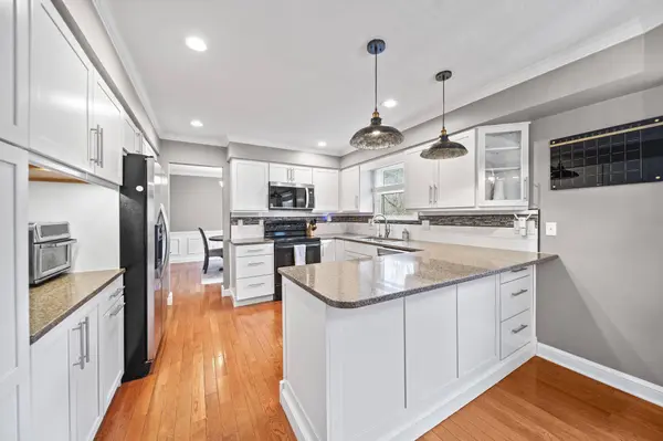 8914 Stonehenge Drive, Pickerington, OH 43147